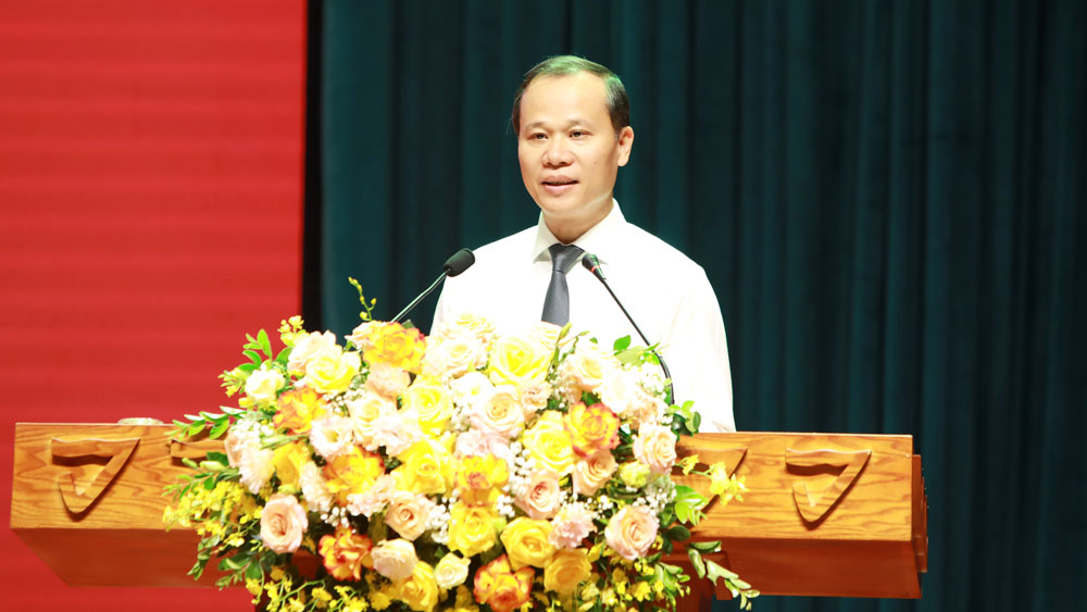 Đồng chí Mai Sơn phát biểu khai mạc.