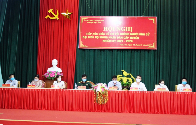 Ứng cử viên HĐND huyện đơn vị bầu cử số 2 tiếp xúc cử tri hai đơn vị Quảng Minh và thị trấn Nếnh