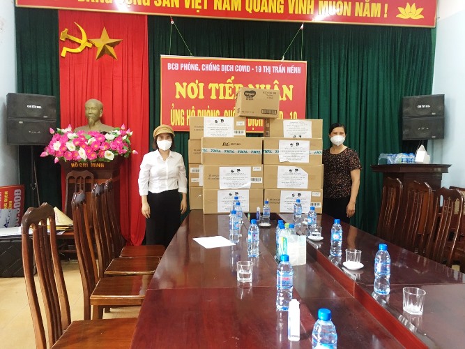 Hội LHPN huyện Việt Yên hỗ trợ nữ công nhân trong các khung cách ly do ảnh hưởng của dịch Covid-19