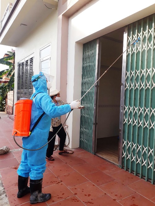 Việt Yên: Tổ chức đợt cao điểm thực hiện phun khử khuẩn trên địa bàn từ ngày 20/6/2021 đến hết...