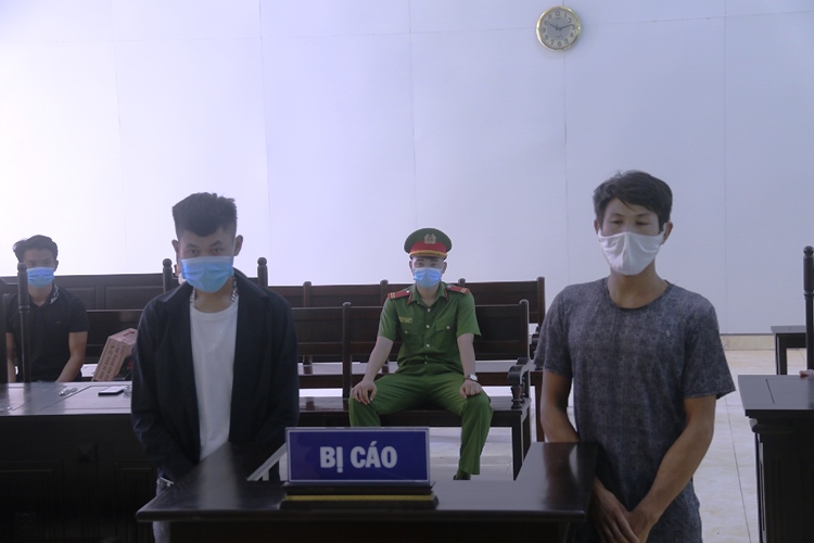 Tòa án nhân dân huyện Việt Yên xét xử vụ án chống người thi hành công vụ trong phòng, chống dịch...