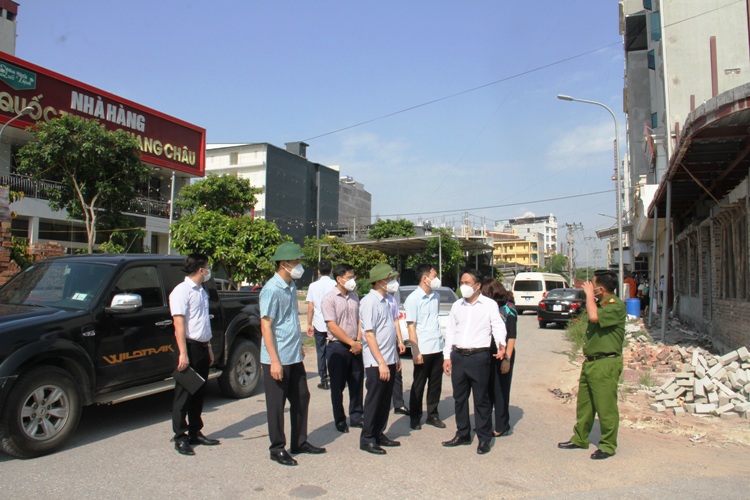 Chủ tịch UBND tỉnh có buổi kiểm tra mô hình nhà trọ an toàn của huyện Việt Yên