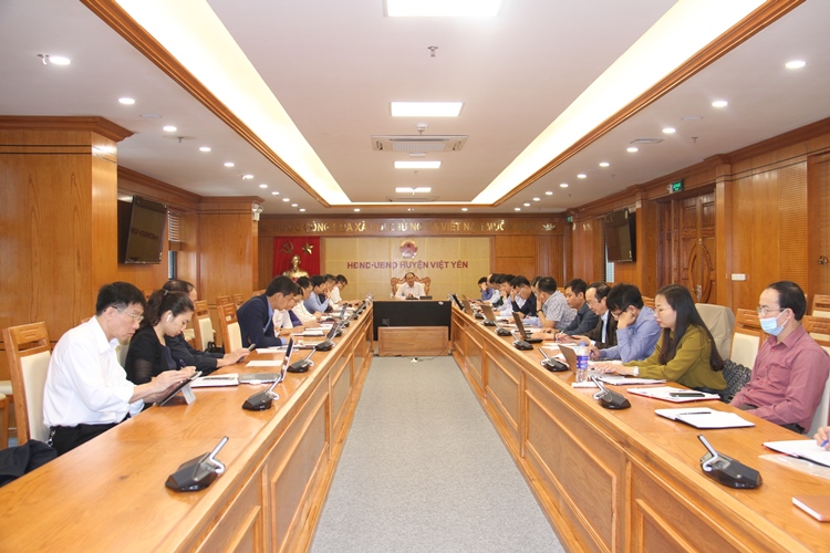 UBND huyện tổ chức phiên họp thường kỳ tháng 10/2021