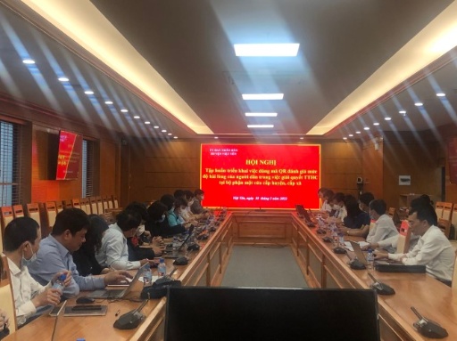 Việt Yên: đẩy mạnh việc dùng mã QR đánh giá mức độ hài lòng của người dân trong việc giải quyết TTHC