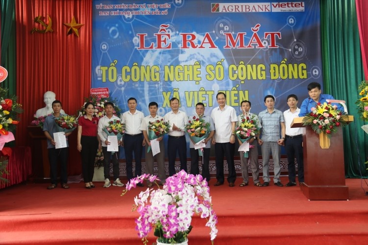 Việt Tiến ra mắt Tổ công nghệ số cộng đồng