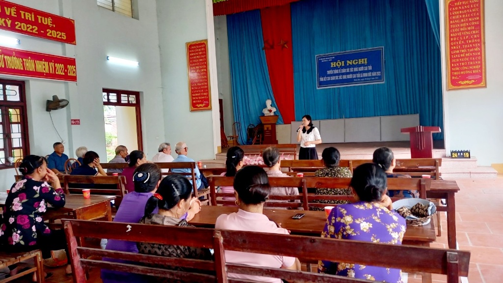 Trung tâm Y tế huyện phối hợp tổ chức hội nghị truyền thông về công tác Dân số tại xã Minh Đức