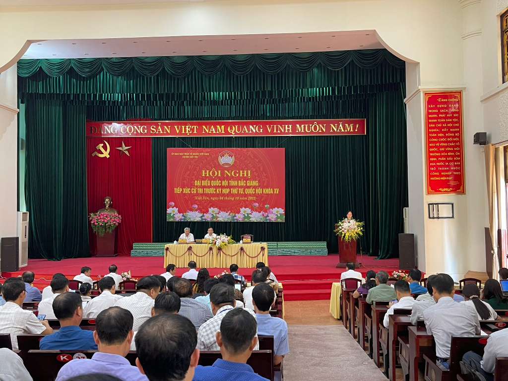 Đoàn ĐBQH tỉnh Bắc Giang tiếp xúc cử tri  tại huyện Việt Yên