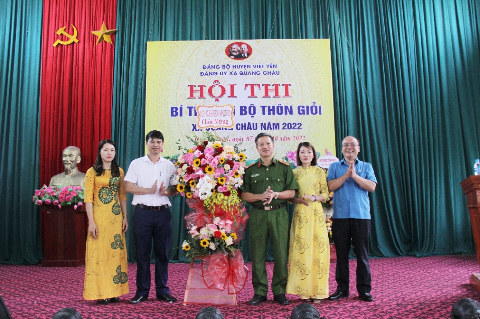 7 thí sinh dự Hội thi Bí thư chi bộ thôn giỏi xã Quang Châu năm 2022