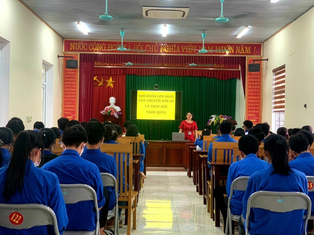 Quảng Minh tổ chức Hội nghị hưởng ứng Ngày hội chuyển đổi số quốc gia