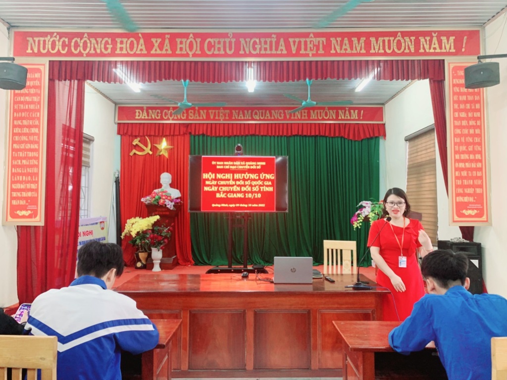 Xã Quảng Minh tổ chức tập huấn cho Đoàn viên thanh niên nhân ngày chuyển đổi số Quốc Gia 10.10