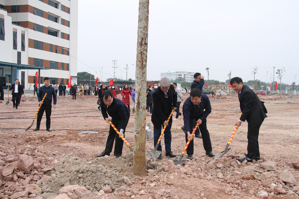 Huyện ủy, HĐND, UBND huyện tổ chức Lễ phát động “Tết trồng cây” Xuân Quý Mão năm 2023