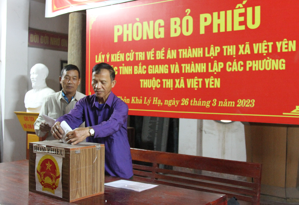 Quảng Minh đẩy mạnh công tác tuyên truyền việc lấy ý kiến cử tri vào Đề án thành lập thị xã Việt...