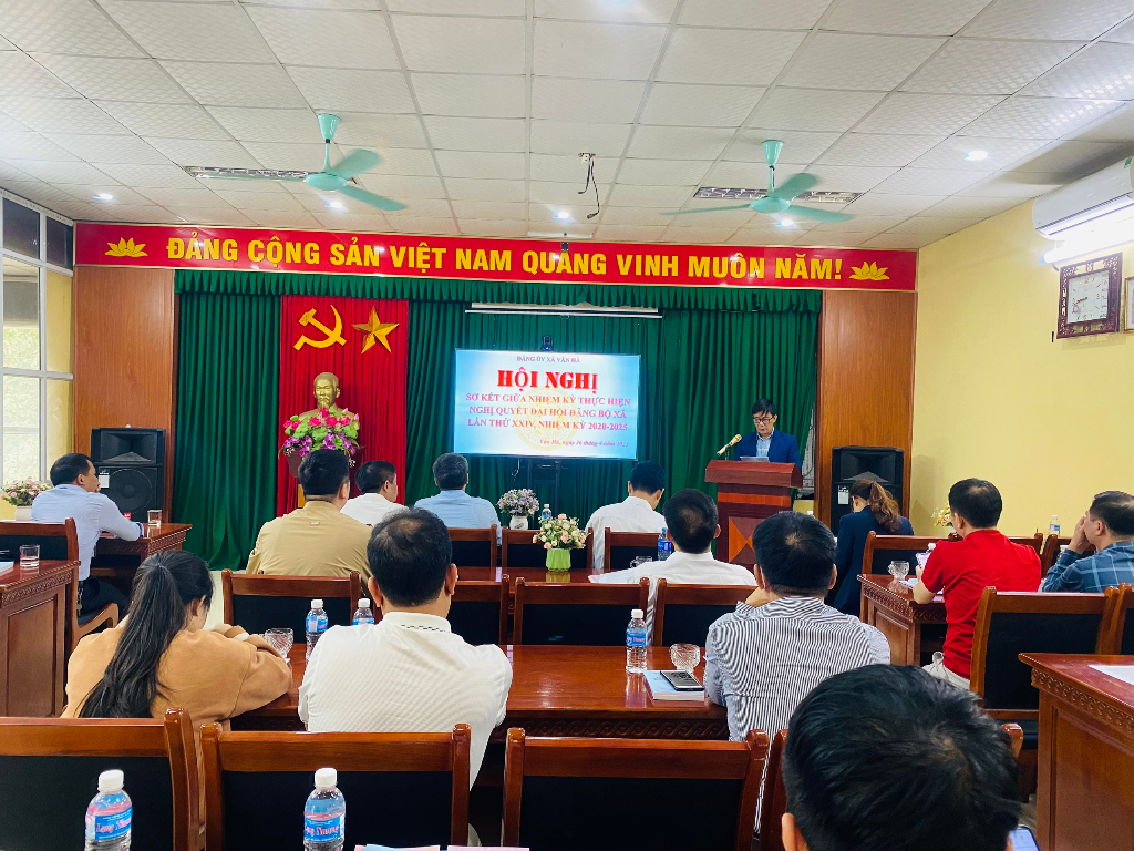 Đảng ủy xã Vân Hà tổ chức hội nghị sơ kết giữa nhiệm kỳ 2020- 2025