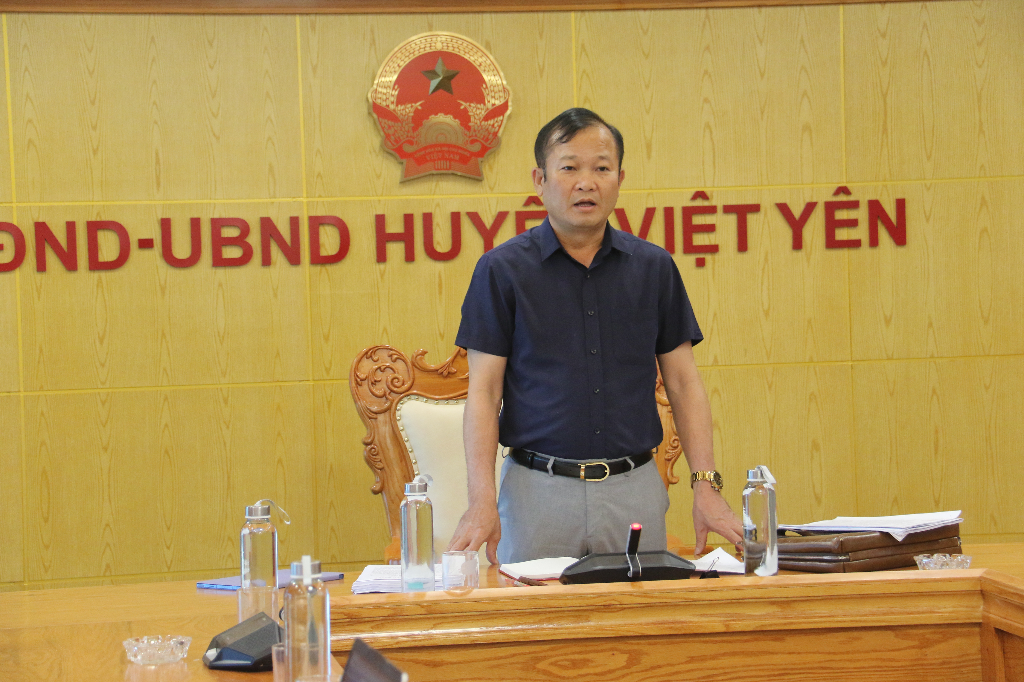 UBND huyện tổ chức phiên họp thường kỳ tháng 5/2023