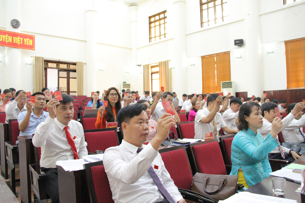 Bế mạc kỳ họp thứ 15, HĐND huyện Việt Yên khóa XX: Thông qua 9 nghị quyết quan trọng