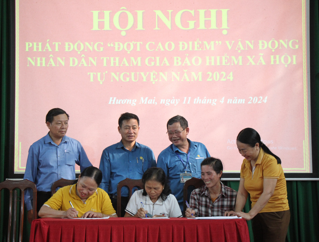 Xã Hương Mai tổ chức hội nghị triển khai một số nhiệm vụ trọng tâm