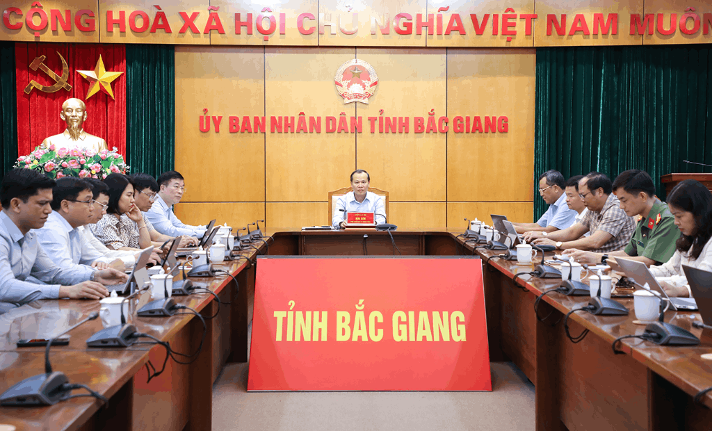 Prime Minister Pham Minh Chinh: Drastically implement "3 strengthen", "5 step up" in digital...|https://vietyen.bacgiang.gov.vn/web/chuyen-trang-english/detailed-news/-/asset_publisher/MVQI5B2YMPsk/content/prime-minister-pham-minh-chinh-drastically-implement-3-strengthen-5-step-up-in-digital-transformation