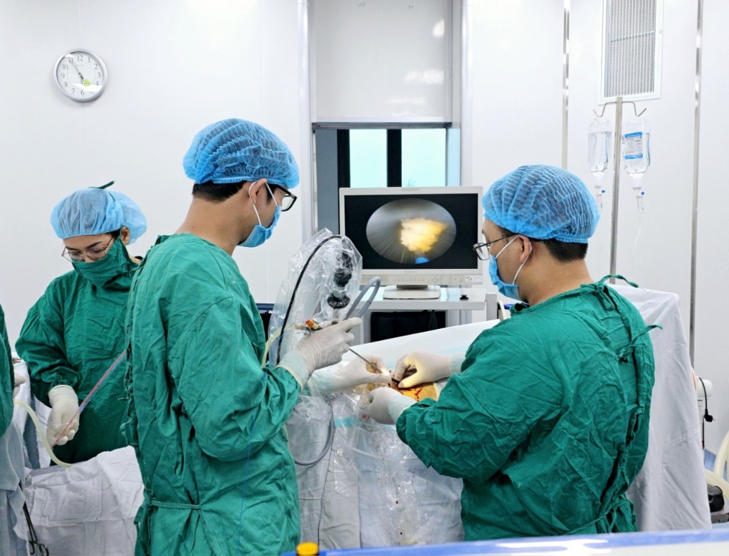 Tán sỏi công nghệ cao tại Trung tâm Y tế thị xã Việt Yên|https://vietyen.bacgiang.gov.vn/chi-tiet-tin-tuc/-/asset_publisher/VeCP91o7rg3d/content/tan-soi-cong-nghe-cao-tai-trung-tam-y-te-thi-xa-viet-yen