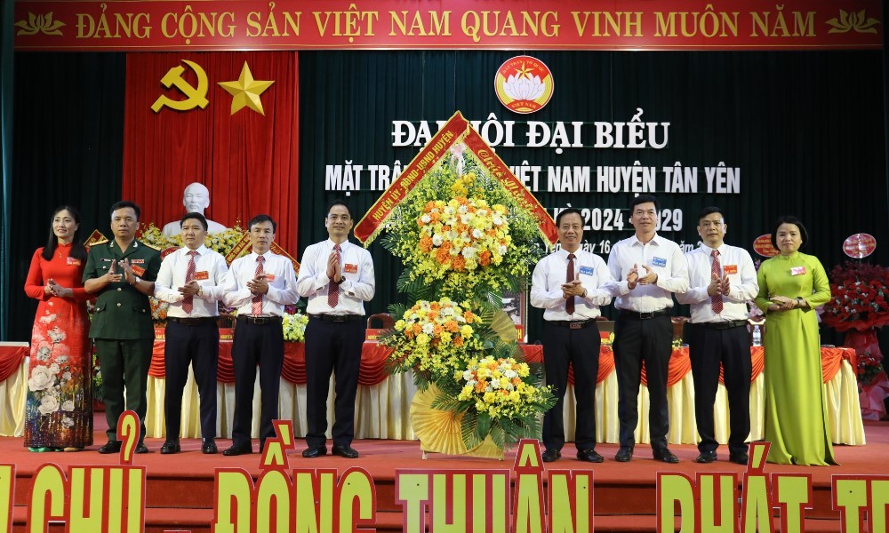 Huyện Tân Yên (Bắc Giang) tổ chức Đại hội đại biểu MTTQ huyện lần thứ XVII, nhiệm kỳ 2024-2029|https://vietyen.bacgiang.gov.vn/web/uy-ban-mat-tran-to-quoc-tinh-bac-giang/chi-tiet-tin-tuc/-/asset_publisher/M0UUAFstbTMq/content/huyen-tan-yen-tinh-bac-giang-to-chuc-ai-hoi-ai-bieu-mttq-huyen-lan-thu-xvii-nhiem-ky-2024-2029