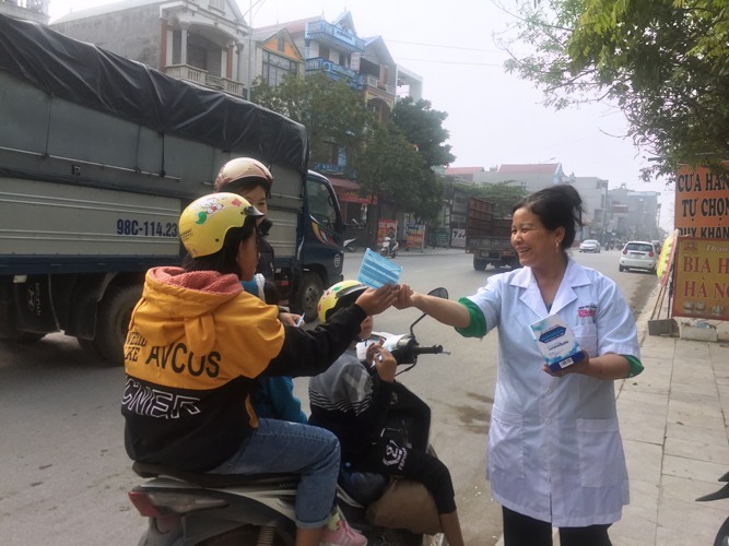 Dược sỹ Trần Thị Huyền - Lan tỏa hành động đẹp chung tay phòng chống dịch bệnh Covid -19