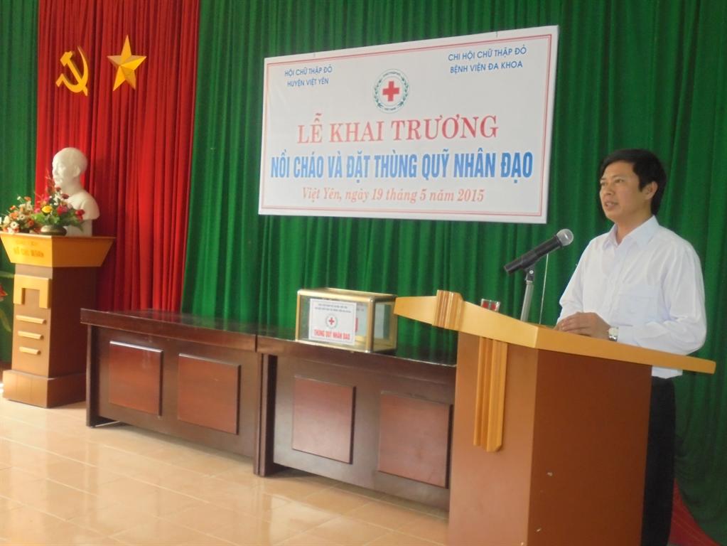 Khai trương “Thùng quỹ nhân đạo” và "Nồi cháo nhân đạo" tại Bệnh viện đa khoa huyện Việt Yên