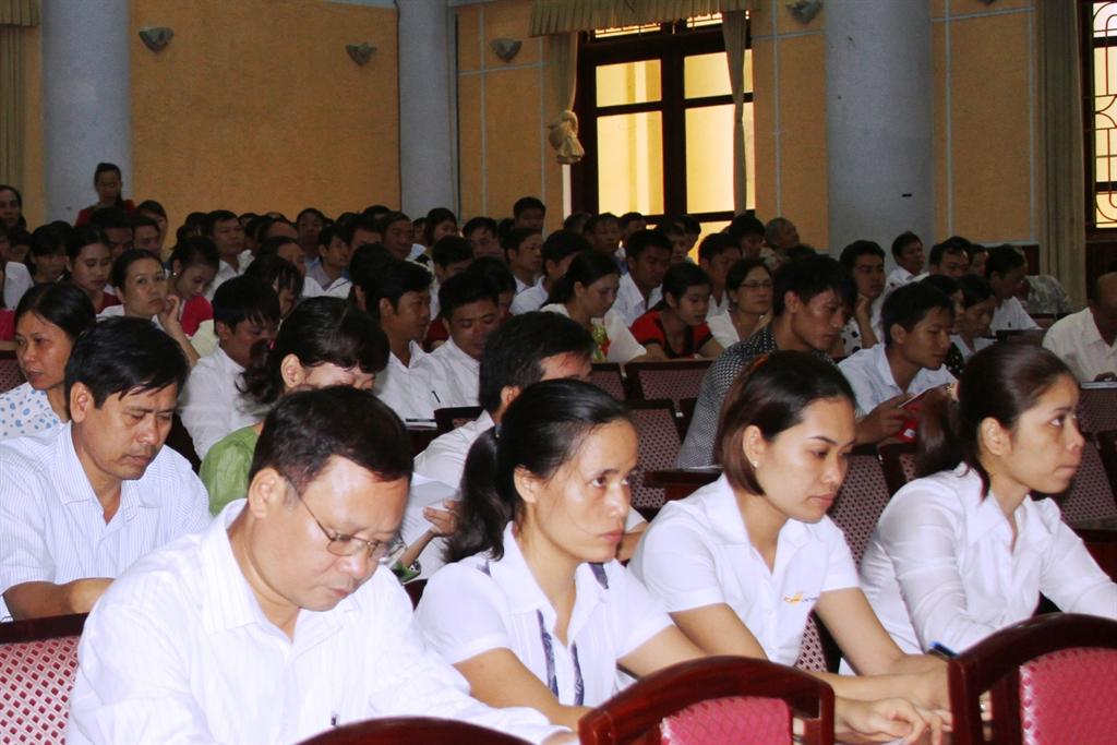Việt Yên: Huyện ủy phát động cuộc thi viết về Bác Hồ và tổ chức nghiên cứu, học tập Nghị quyết...